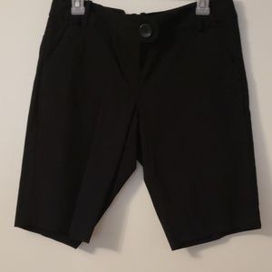 The Limited exact stretch shorts